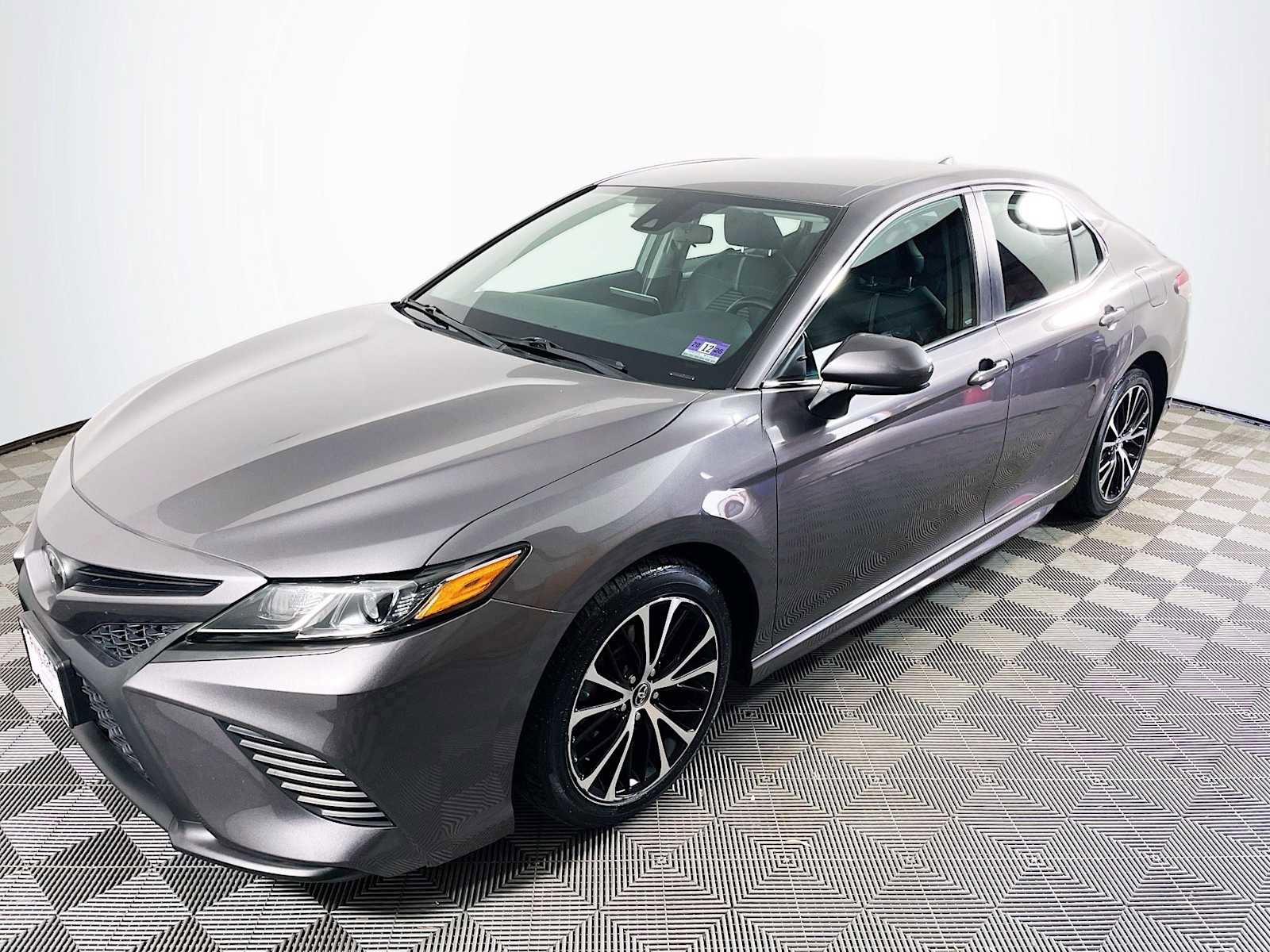 Used 2019 Toyota Camry SE