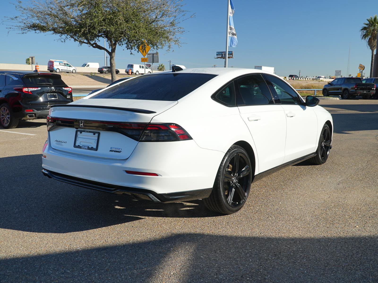 Used 2024 Honda Accord Sport image 5