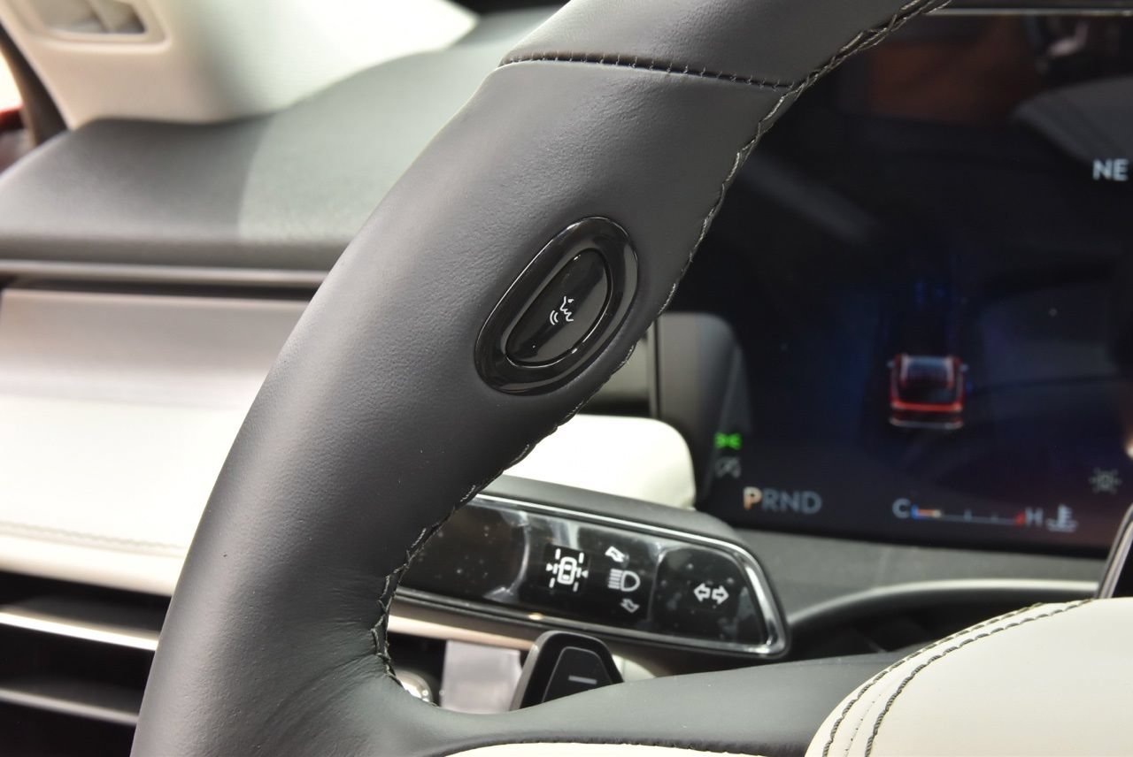 New 2026 Lincoln Aviator AWD image 24