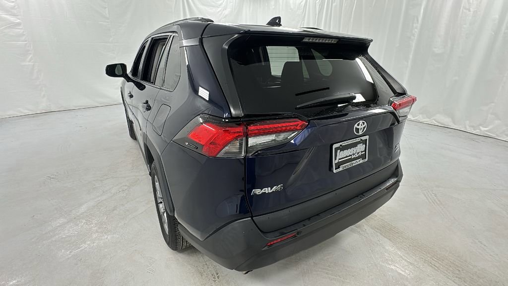 Used 2022 Toyota RAV4 XLE image 5