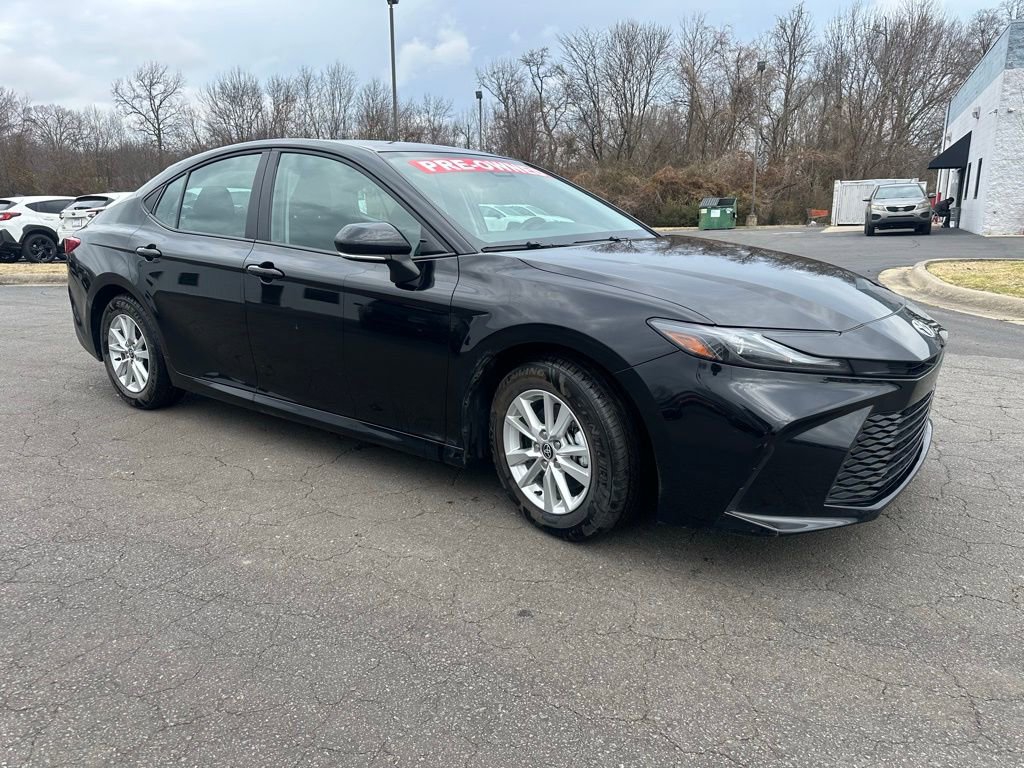 Used 2025 Toyota Camry LE FWD image 2