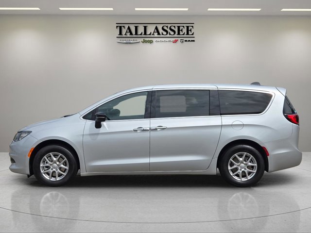 New 2026 Chrysler Voyager LX image 12