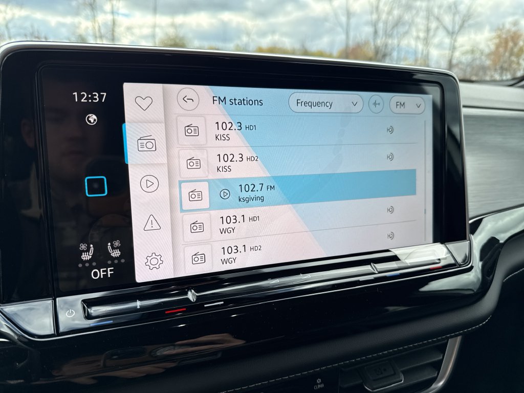 New 2026 Volkswagen Atlas Cross Sport SE AWD/4WD image 8