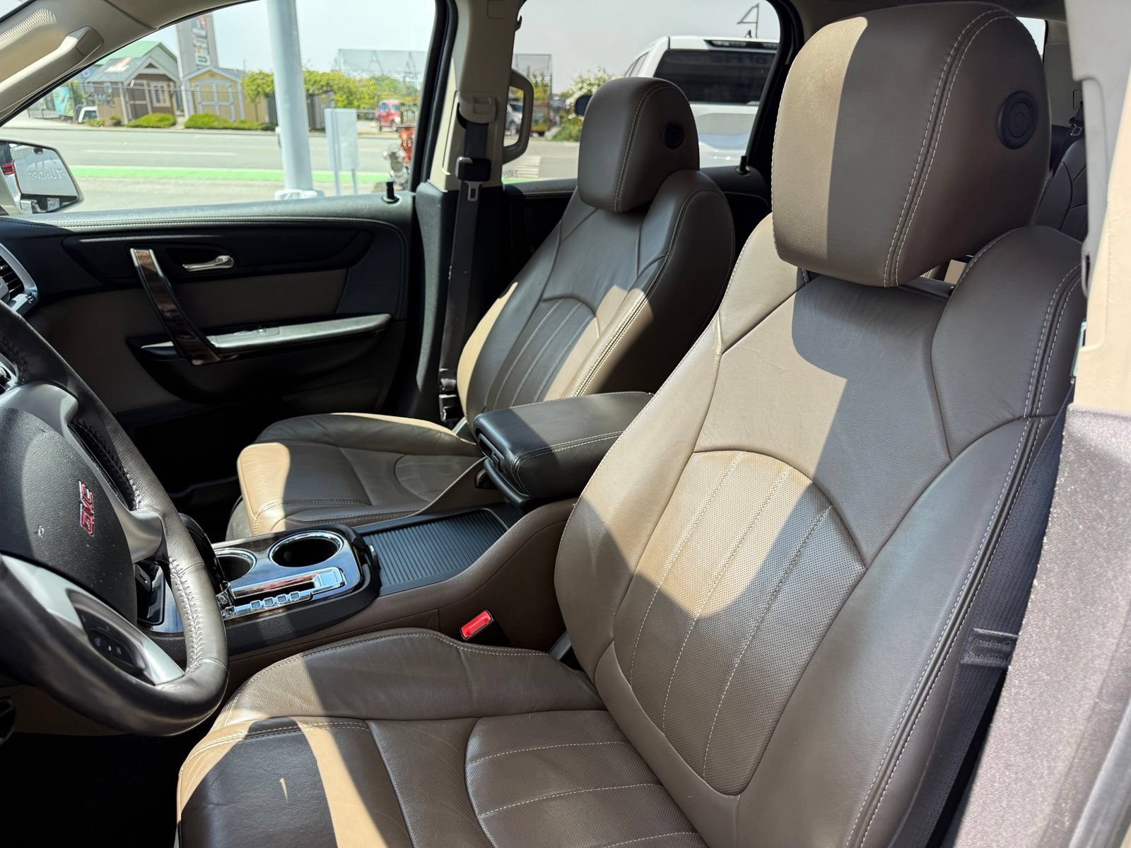 Used 2015 GMC Acadia SLT AWD/4WD image 10