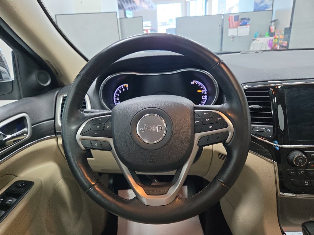 Used 2019 Jeep Grand Cherokee Limited AWD/4WD image 27