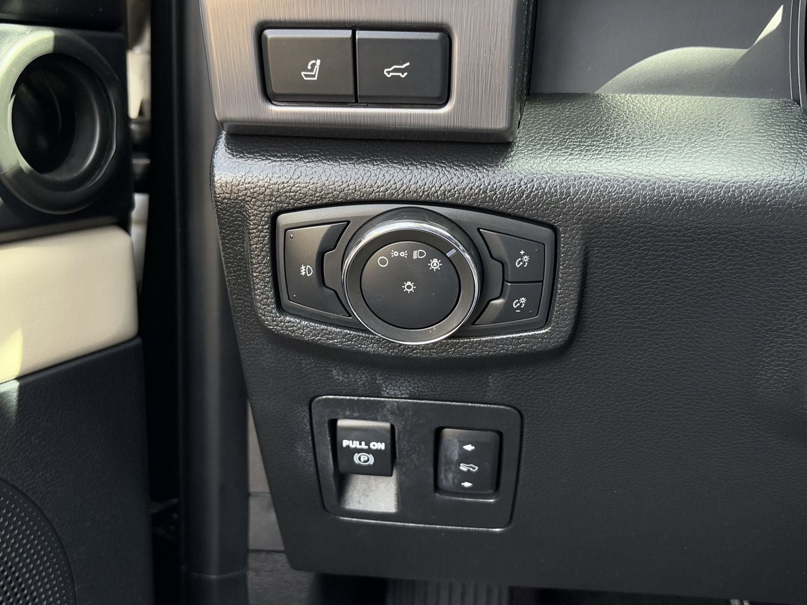 Used 2021 Ford Expedition Platinum AWD/4WD image 22