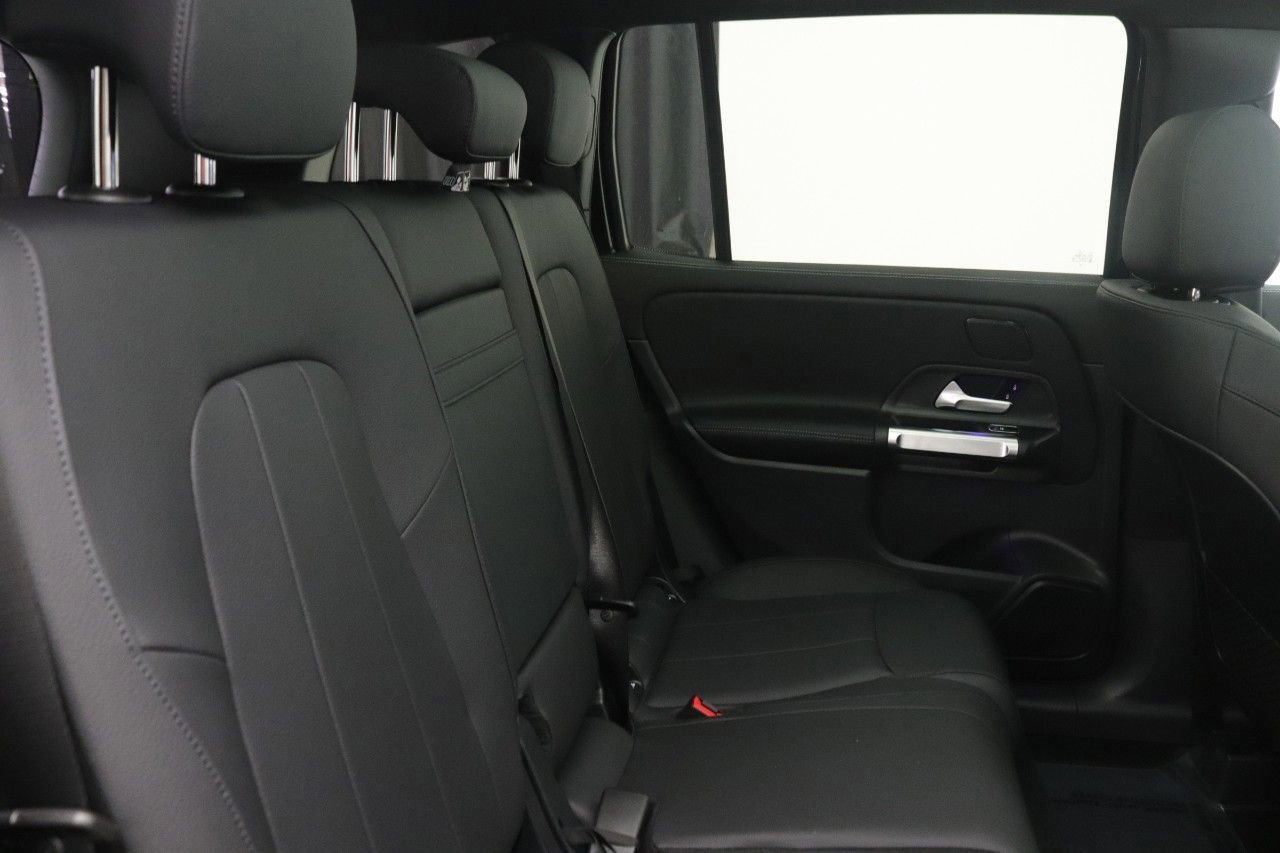 Certified 2023 Mercedes-Benz GLB 250 image 32