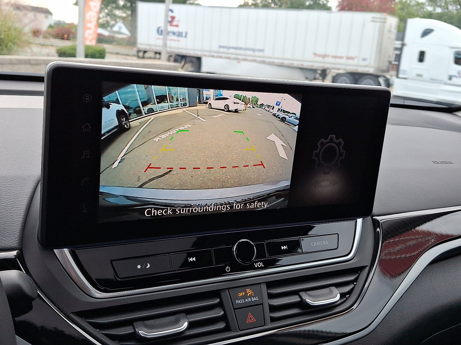 Certified 2025 Nissan Altima 2.5 SR w/ SR Premium Package image 19