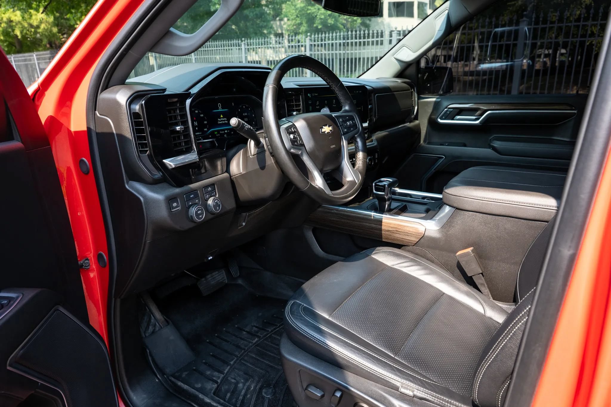 Used 2024 Chevrolet Silverado 1500 LT w/ All Star Edition Plus AWD/4WD image 10