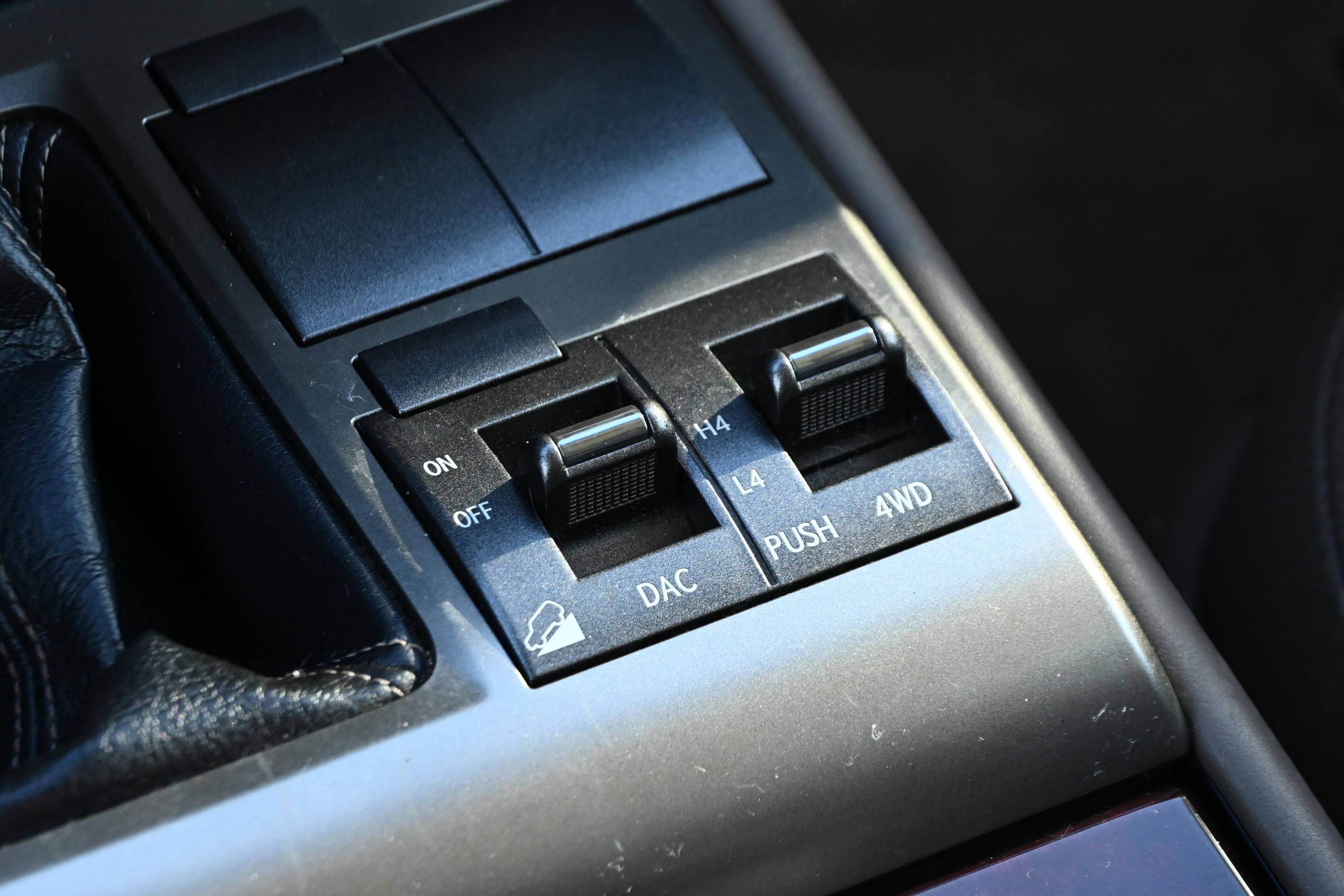 Used 2016 Lexus GX 460 Premium image 18