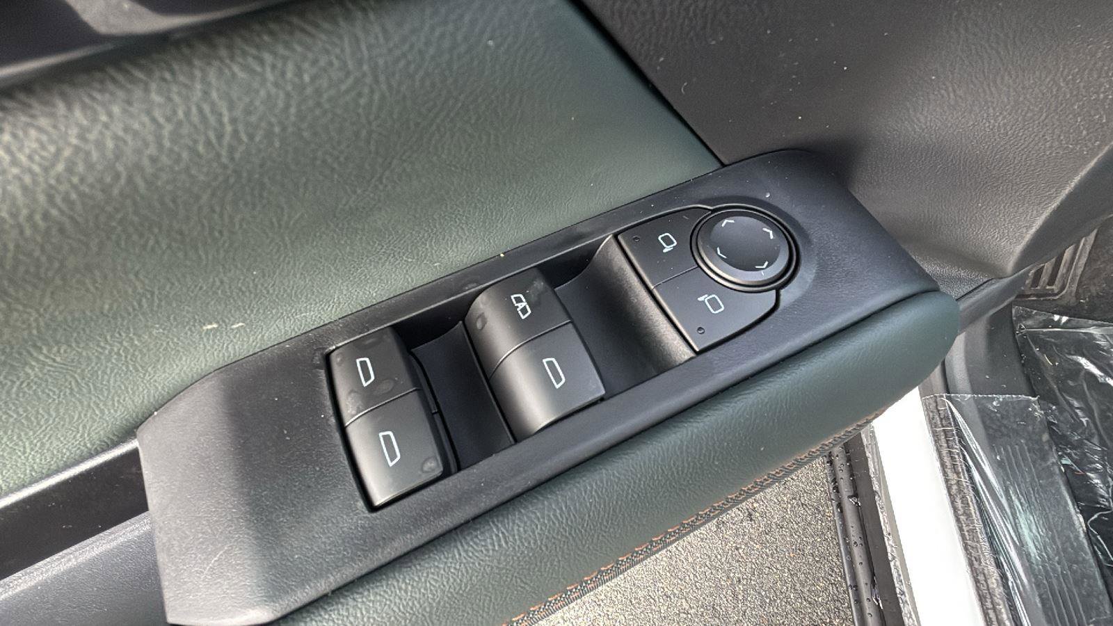 New 2026 GMC Terrain AT4 w/ Convenience Package III image 9