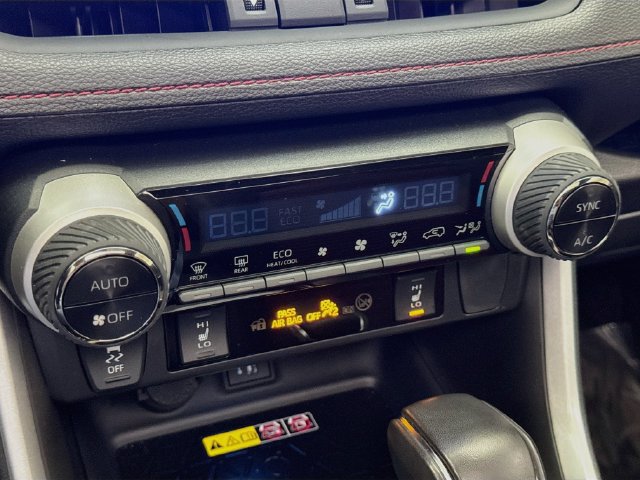 Used 2024 Toyota RAV4 XSE w/ Weather Package AWD/4WD image 16