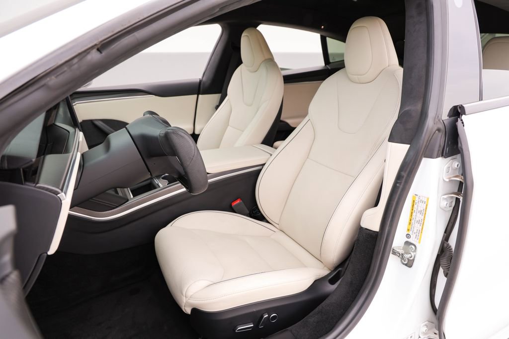 Used 2022 Tesla Model S Plaid image 15