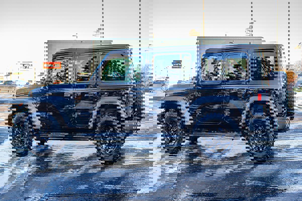 Used 2022 Jeep Wrangler Unlimited Sport image 6