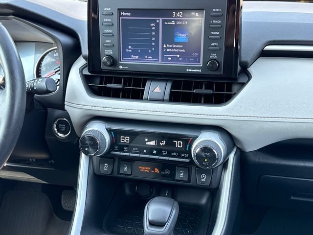 Used 2021 Toyota RAV4 XLE w/ XLE Grade Weather Package AWD/4WD image 10