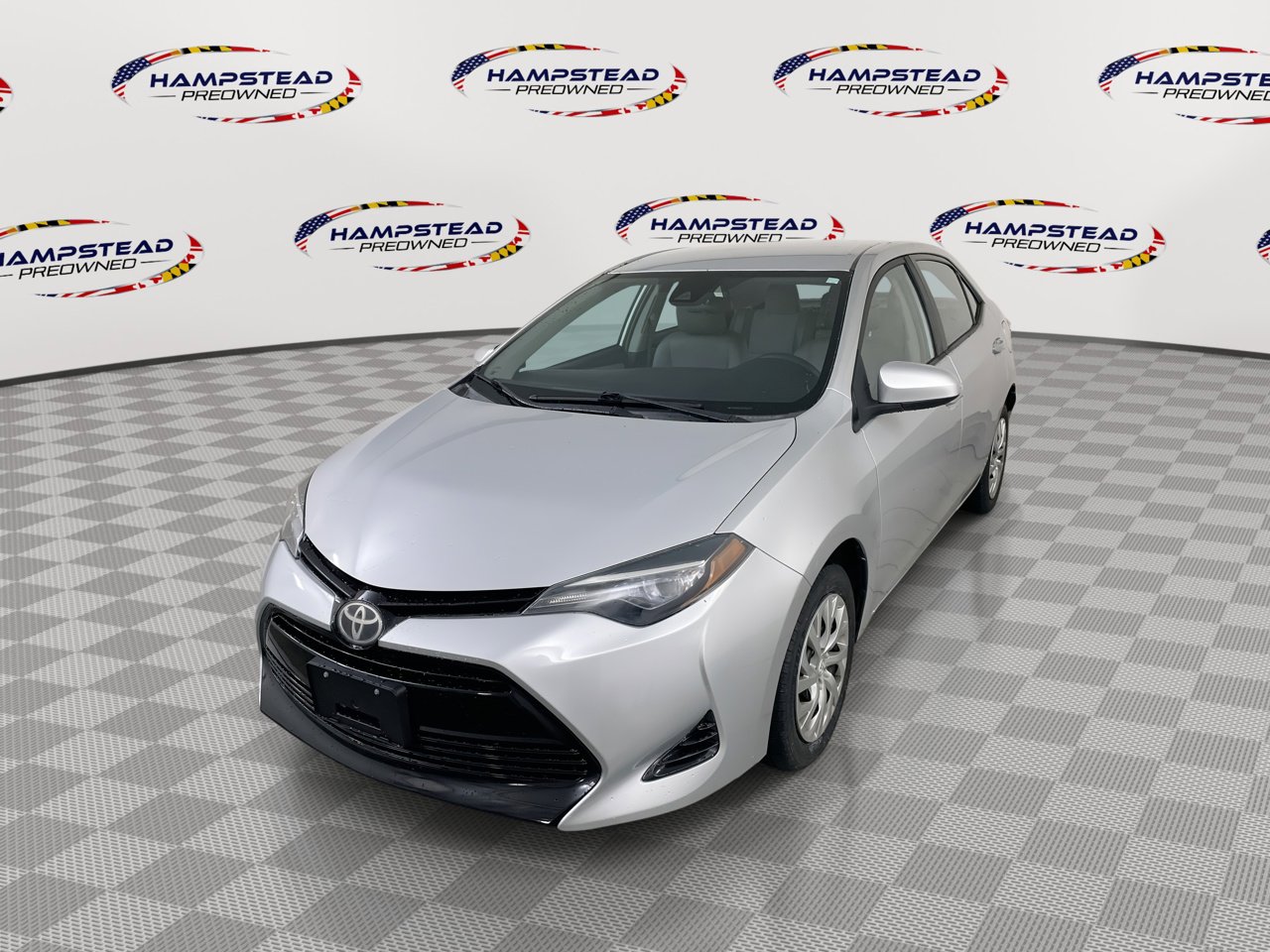 Used 2017 Toyota Corolla LE image 1