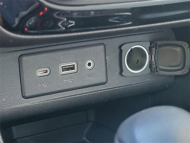 Certified 2023 Buick Encore GX Preferred w/ Cold Weather Comfort Package image 25