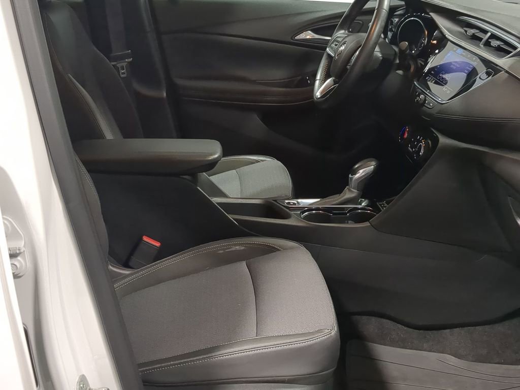 Used 2020 Buick Encore GX Preferred w/ Cold Weather Comfort Package image 27