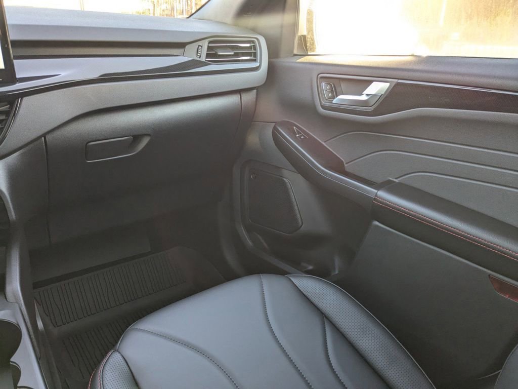New 2025 Ford Escape ST-Line Elite w/ Premium Technology Package image 19