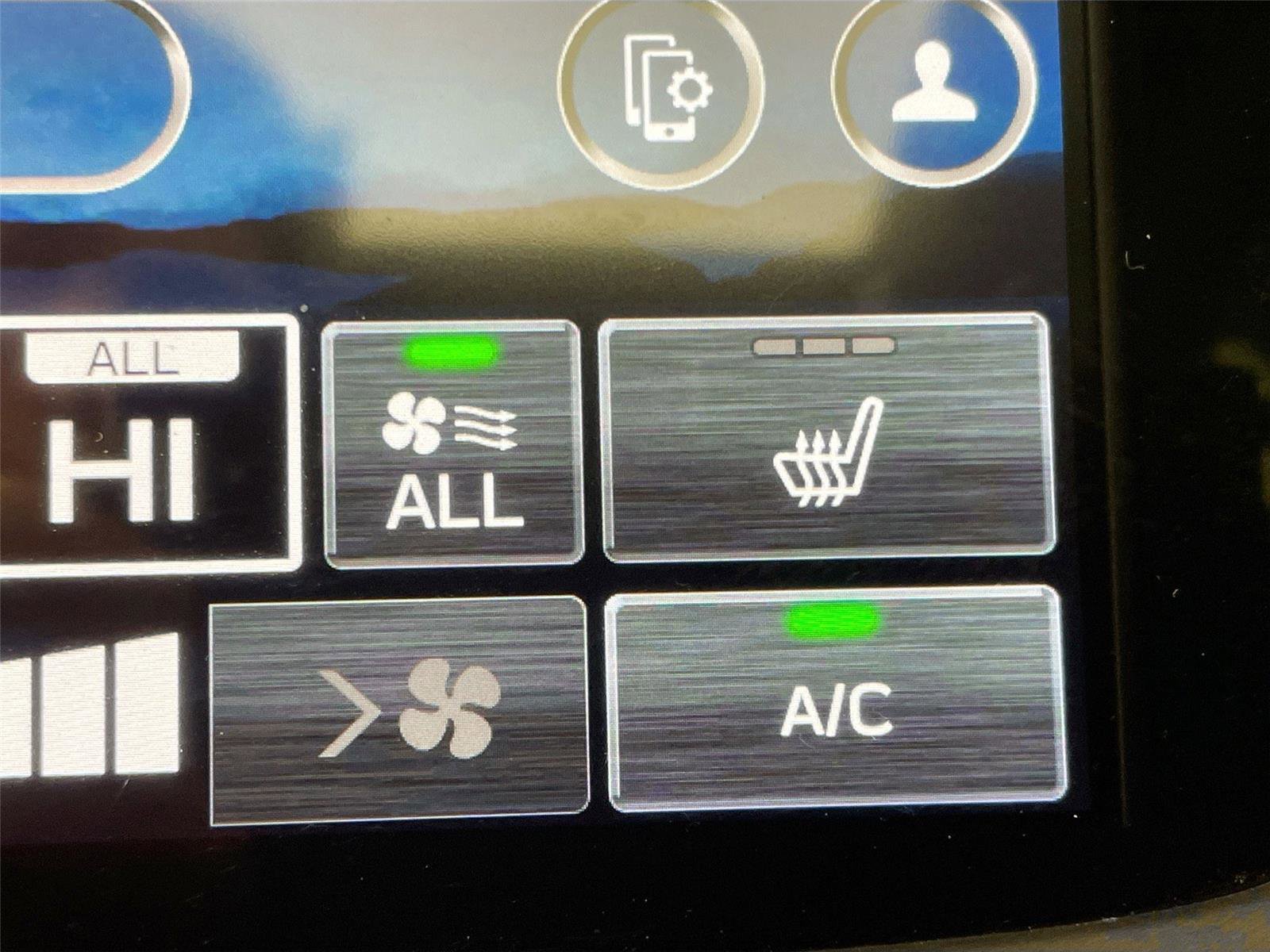 Used 2025 Subaru Forester Premium image 16