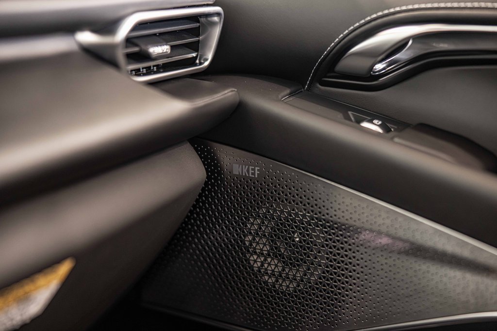 New 2025 Lotus Emira image 28