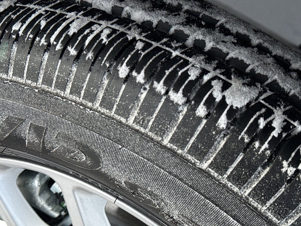 New 2026 Chrysler Pacifica Select image 9