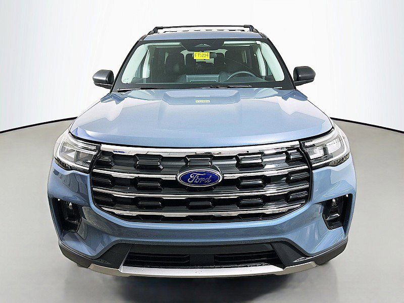 New 2025 Ford Explorer Active w/ Active Comfort Package image 2