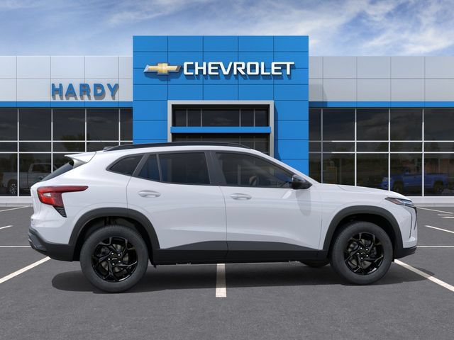 New 2026 Chevrolet Trax LT w/ Driver Confidence Package FWD image 5