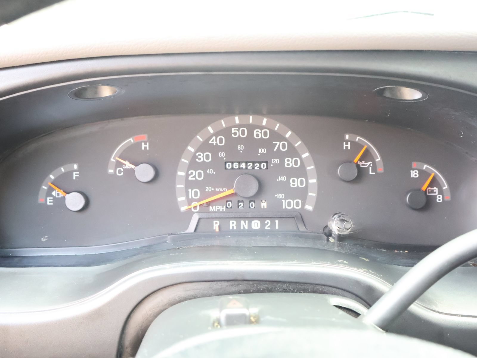Used 2000 Ford E-150 and Econoline 150 RWD image 36