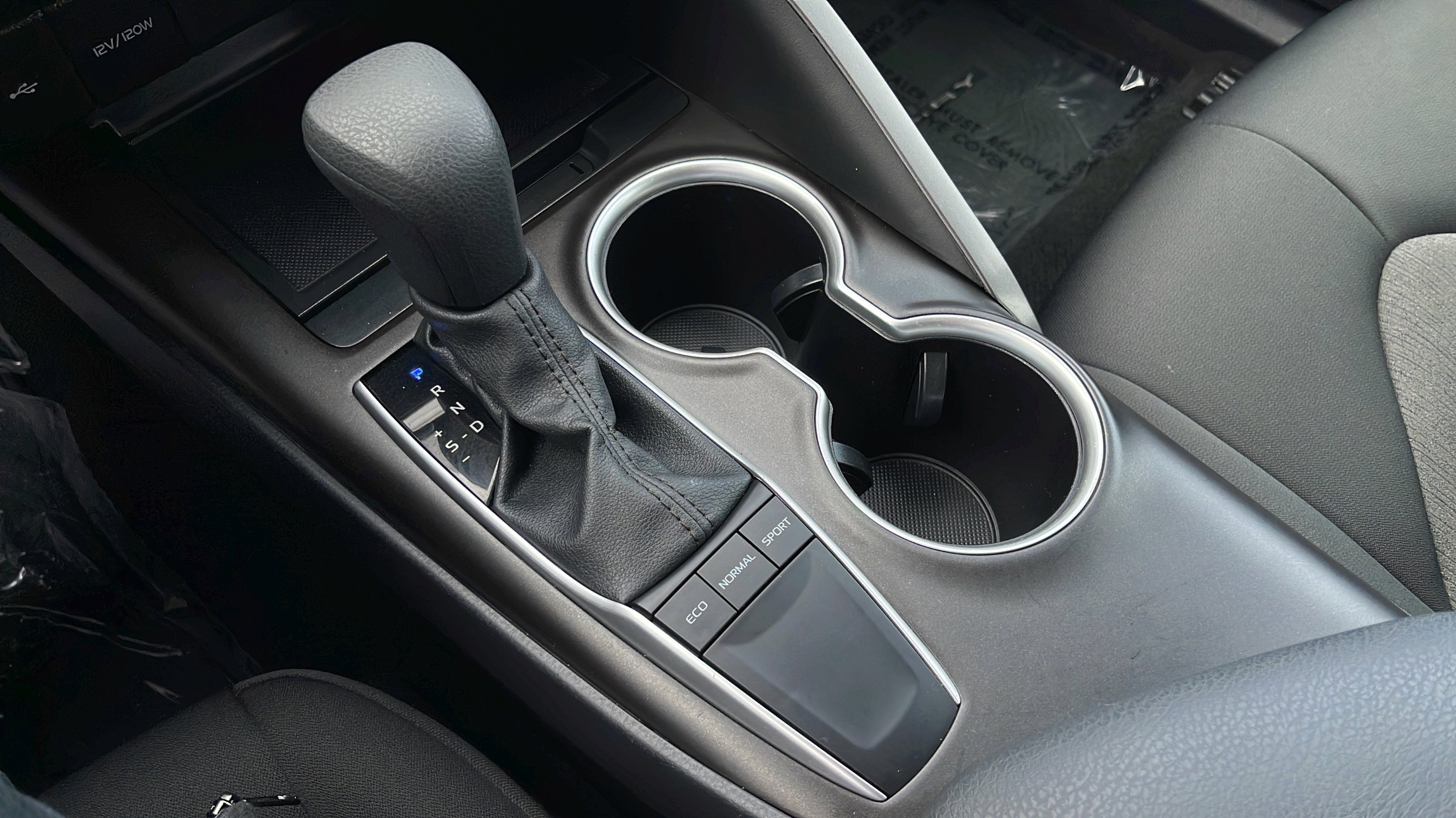 Used 2024 Toyota Camry LE image 15