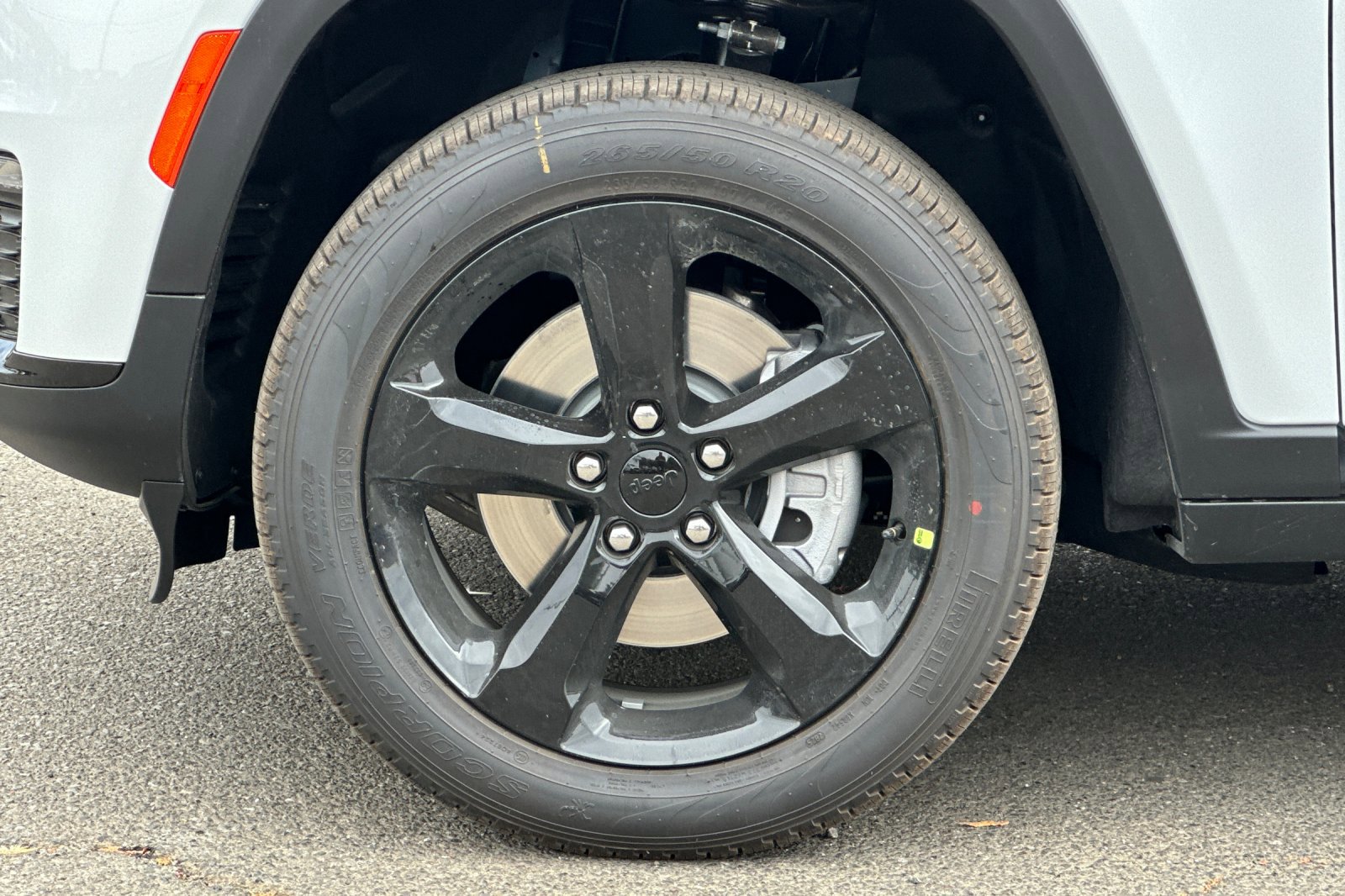 New 2025 Jeep Grand Cherokee L Limited w/ Black Appearance Package image 26