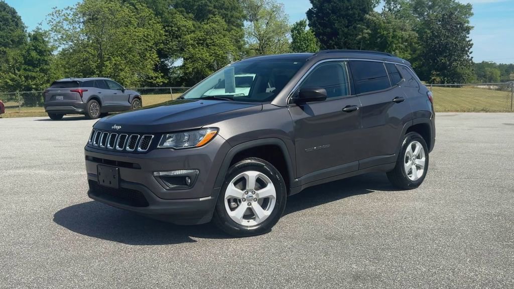 Used 2018 Jeep Compass Latitude w/ Popular Equipment Group image 4