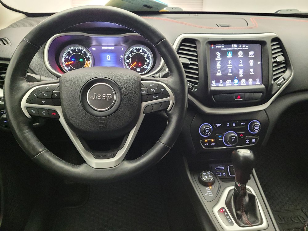 Used 2015 Jeep Cherokee Trailhawk w/ Leather Interior Group AWD/4WD image 22