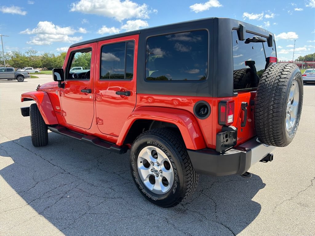 Used 2015 Jeep Wrangler Unlimited Sahara w/ Connectivity Group AWD/4WD image 6