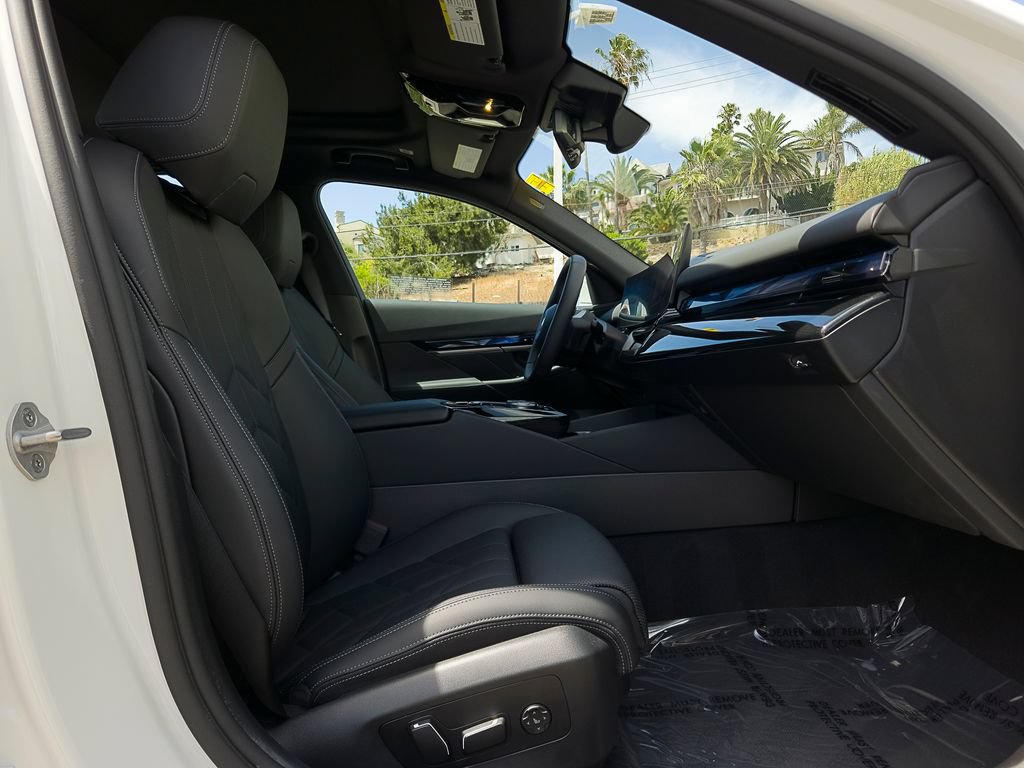 Used 2026 BMW i5 eDrive40 w/ Premium Package RWD image 22