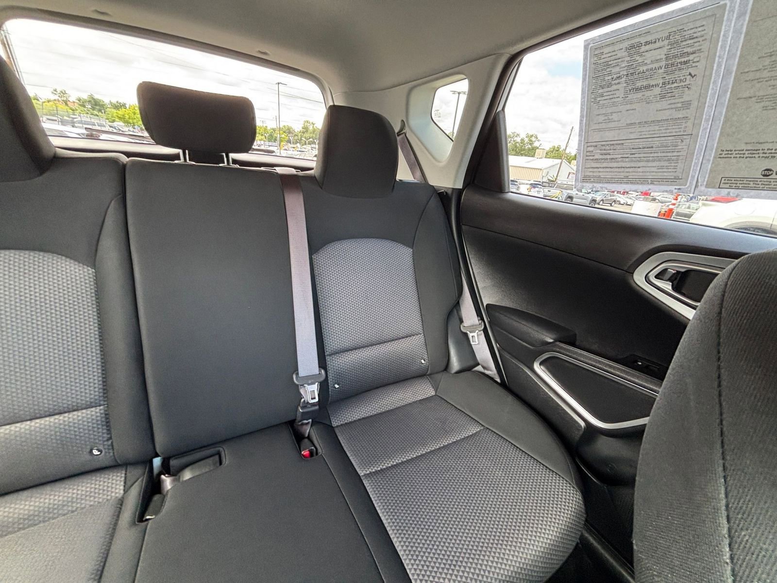 Used 2025 Kia Soul LX w/ LX Technology Package FWD image 35