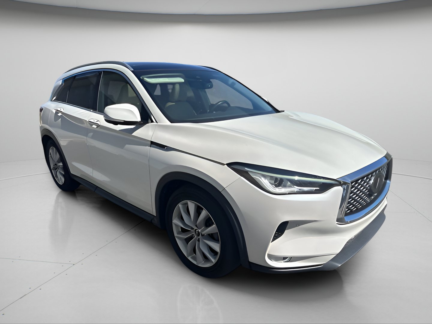 Used 2019 INFINITI QX50 Essential w/ Proactive Package AWD/4WD image 5