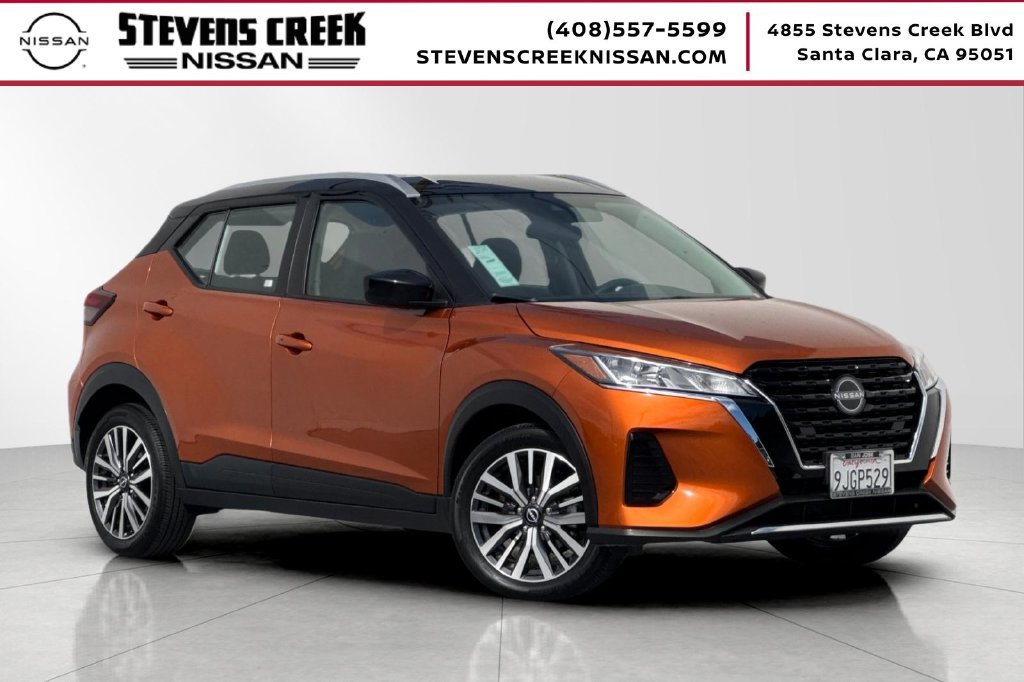 Used 2023 Nissan Kicks SV FWD image 1