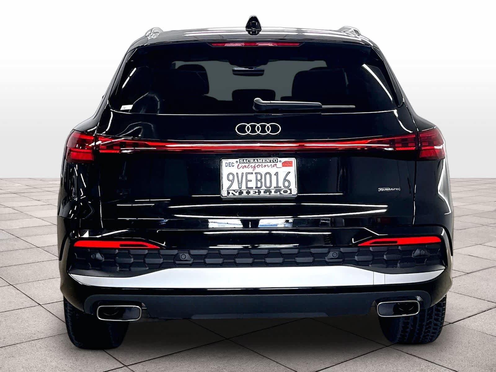 Certified 2025 Audi Q5 Premium AWD/4WD image 7