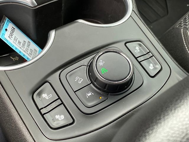 Certified 2022 GMC Terrain SLE w/ Driver Convenience Package image 12