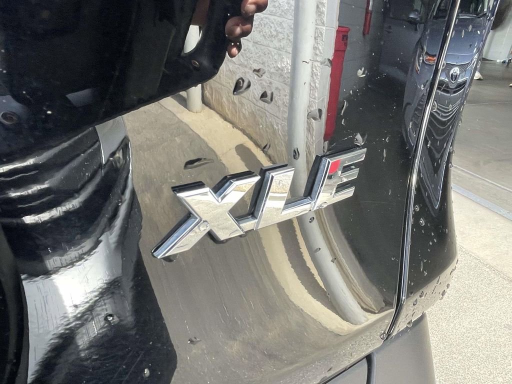 Used 2025 Toyota RAV4 XLE image 10