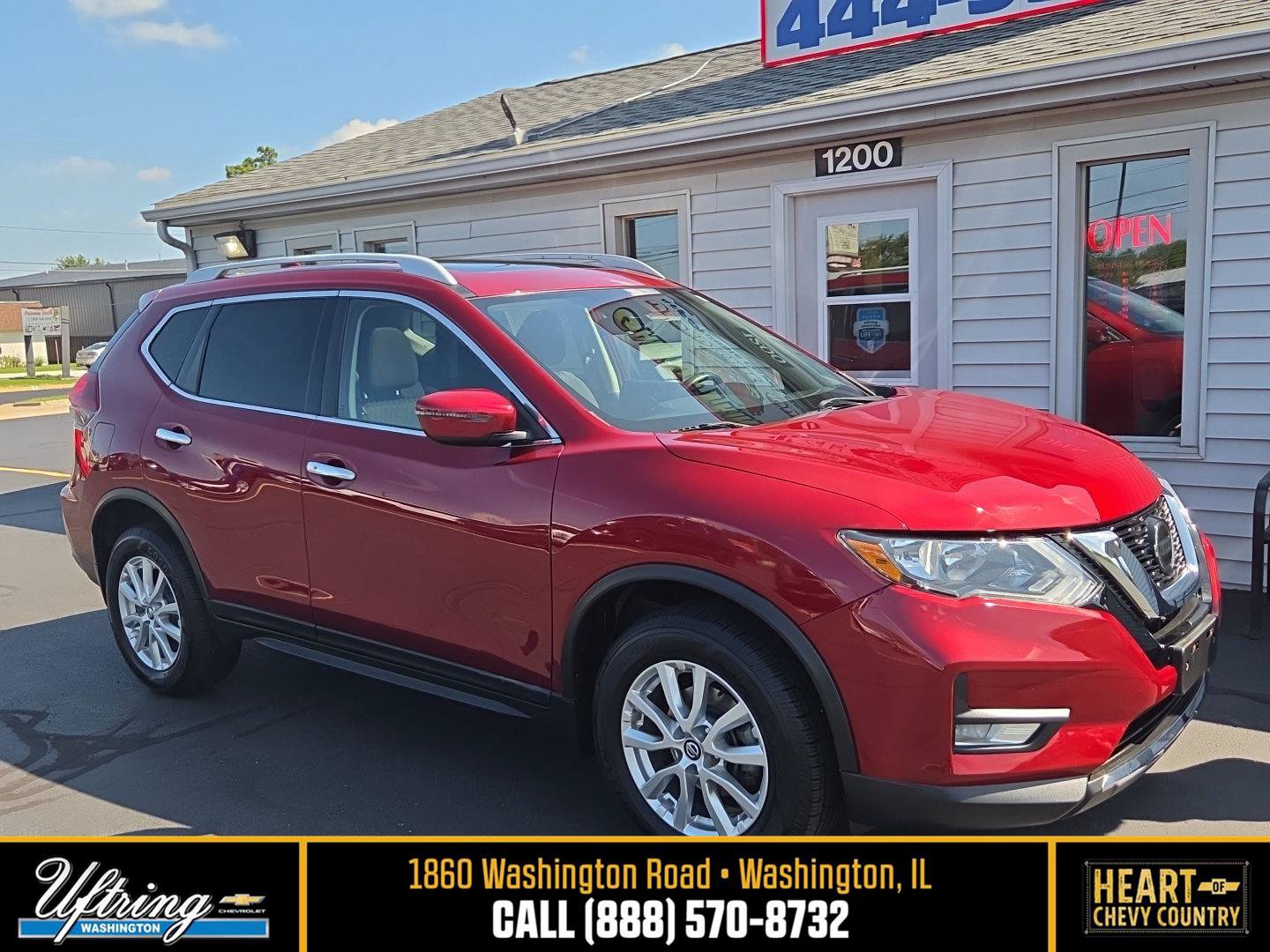 Used 2020 Nissan Rogue SV AWD/4WD image 1