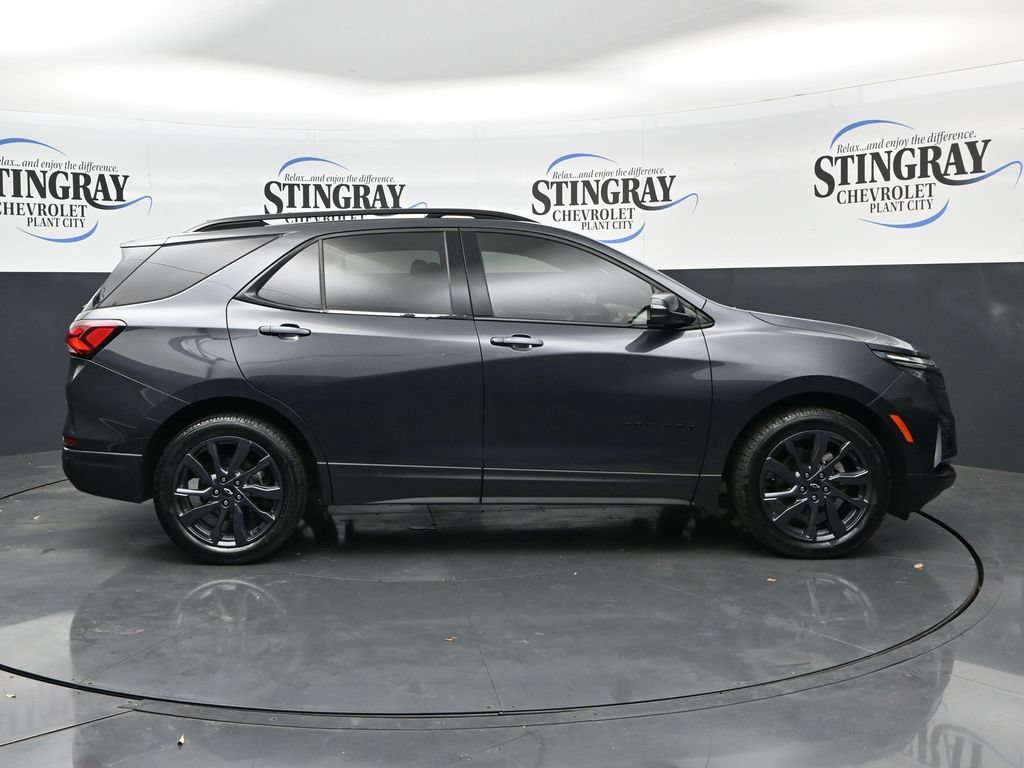 Used 2022 Chevrolet Equinox RS w/ RS Leather Package FWD image 8