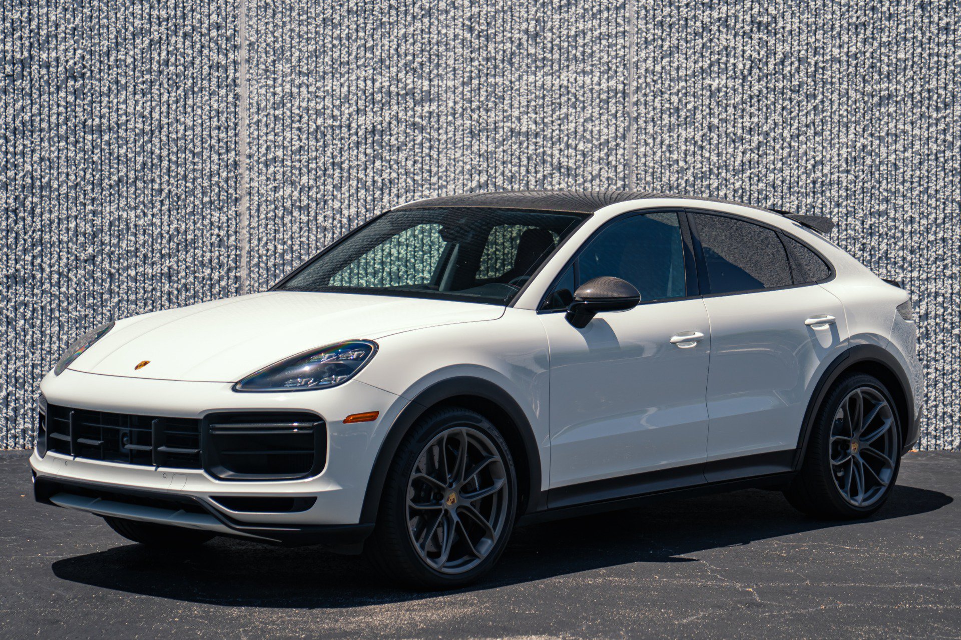 Used 2022 Porsche Cayenne Turbo GT AWD/4WD image 1