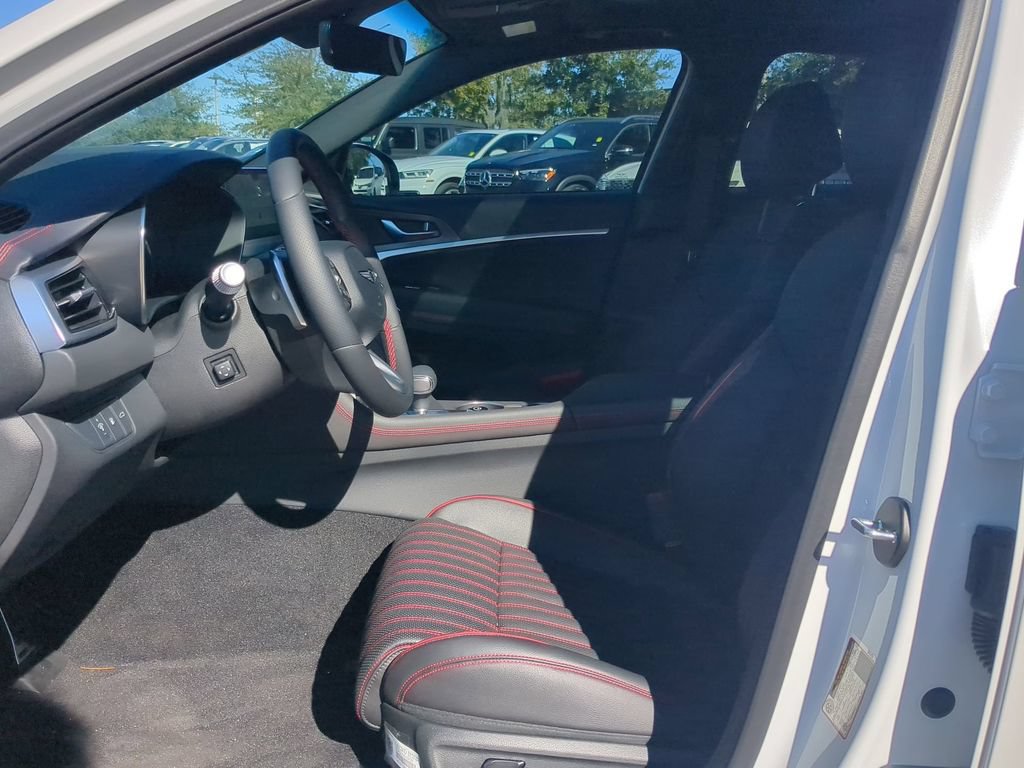 Used 2025 Genesis G70 3.3T Advanced RWD image 19