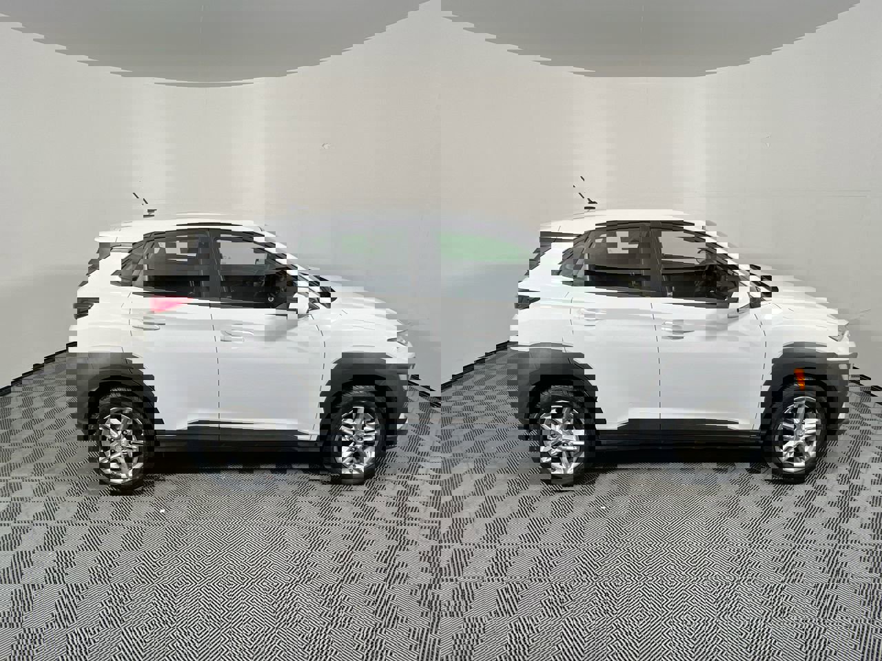 Used 2020 Hyundai Kona SE image 2