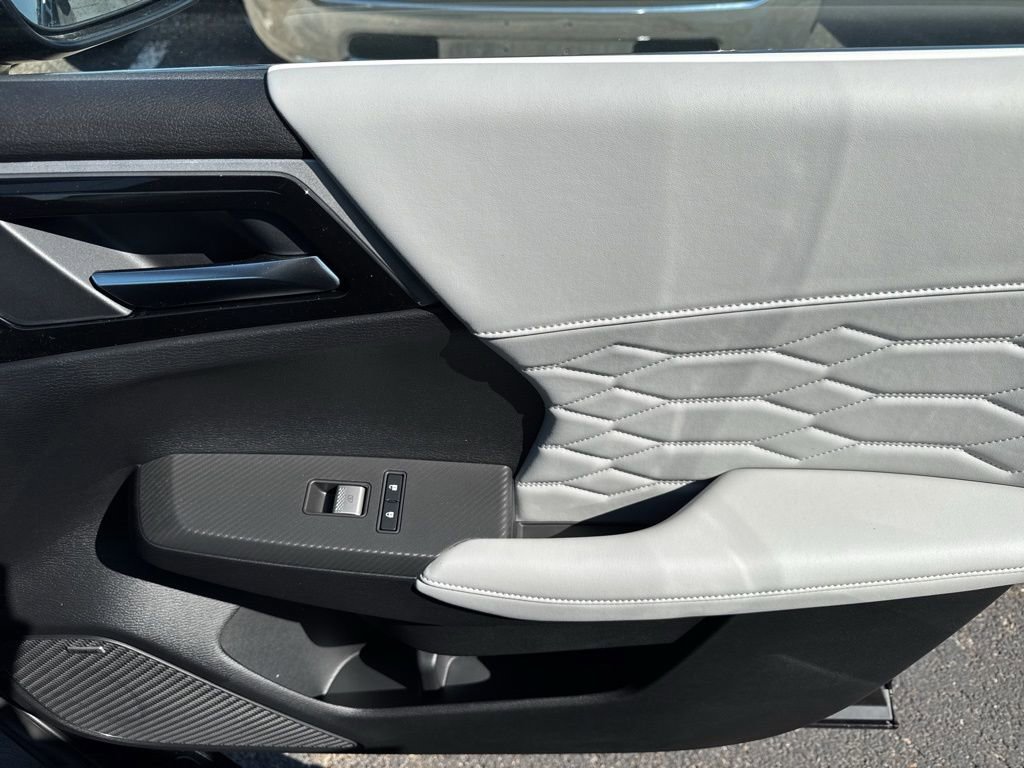 New 2026 Mitsubishi Outlander SEL FWD image 35