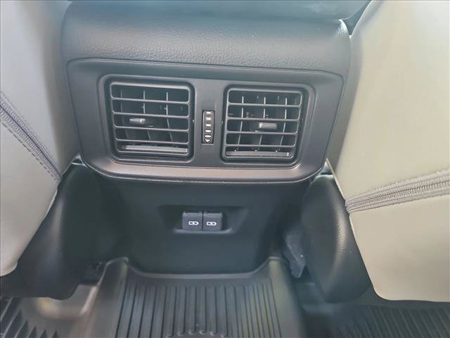 Used 2024 Toyota RAV4 Limited w/ Advanced Technology Package AWD/4WD image 18