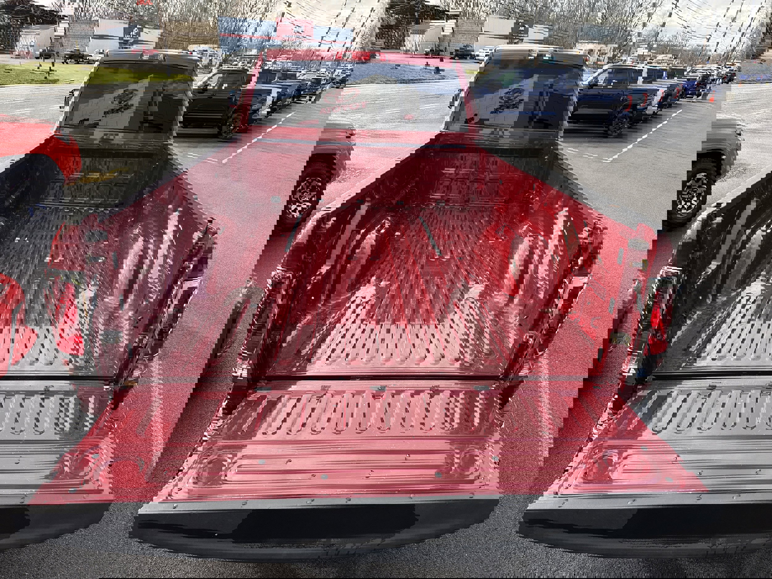 Used 2014 RAM 3500 Tradesman w/ Chrome Appearance Group image 14