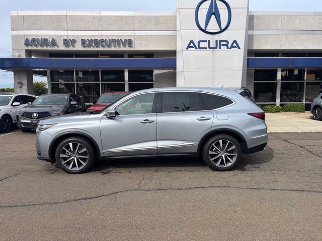 Used 2025 Acura MDX w/ Technology Package AWD/4WD image 3